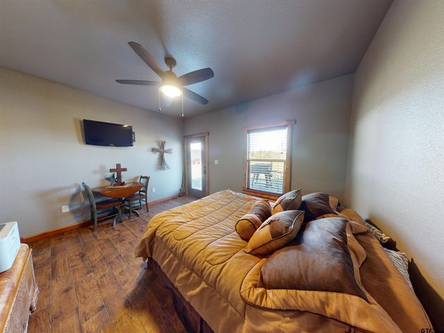 313 CR 4617, Troup, TX 75789