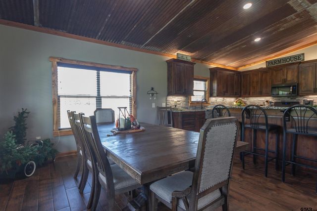 313 CR 4617, Troup, TX 75789