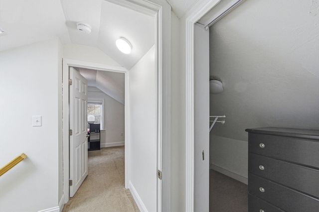 39 Brook St, Mansfield, MA 02048