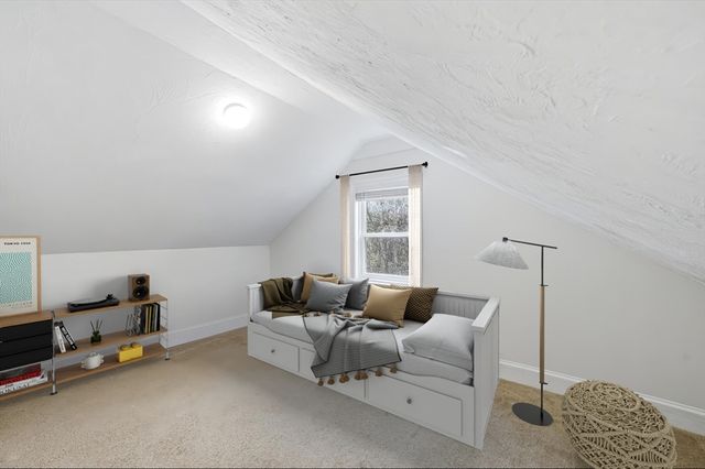 39 Brook St, Mansfield, MA 02048