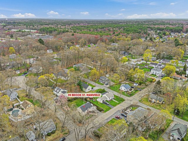 39 Brook St, Mansfield, MA 02048