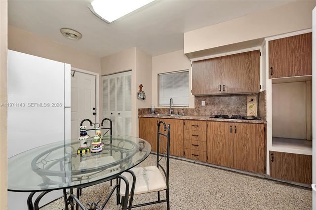 11300 NW 62nd Ave, Hialeah, FL 33012