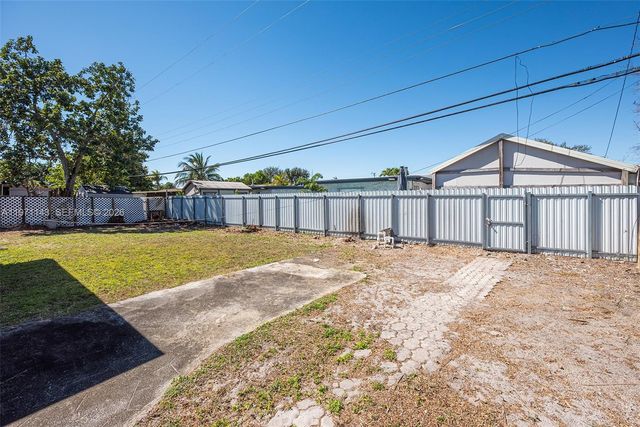 11300 NW 62nd Ave, Hialeah, FL 33012