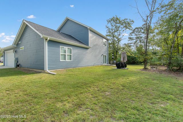 831 Treasure Cove Lane SW, Supply, NC 28462