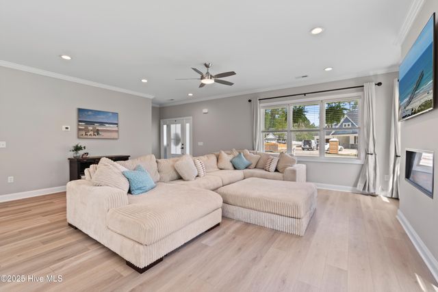 831 Treasure Cove Lane SW, Supply, NC 28462