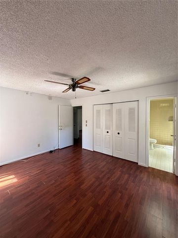 7314 WOODHALL COURT, Tampa, FL 33634