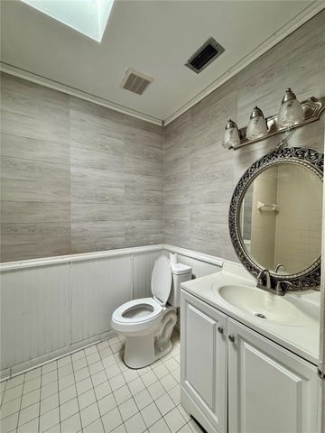 7314 WOODHALL COURT, Tampa, FL 33634