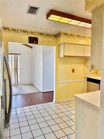 7314 WOODHALL COURT, Tampa, FL 33634