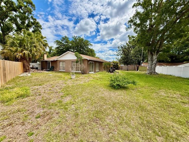 7314 WOODHALL COURT, Tampa, FL 33634