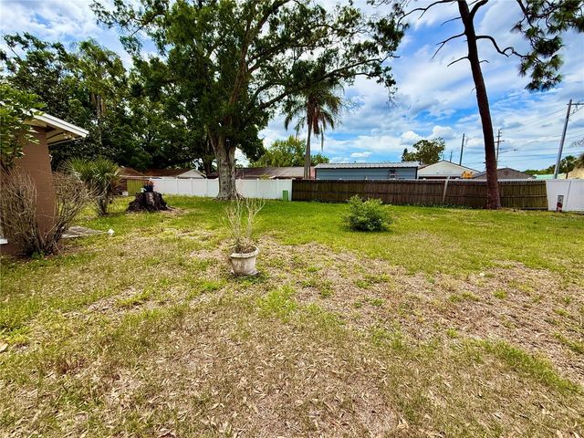 7314 WOODHALL COURT, Tampa, FL 33634