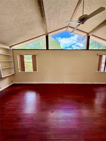 7314 WOODHALL COURT, Tampa, FL 33634