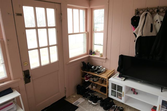 424 S Kinney Street, Pleasant, MI 48858