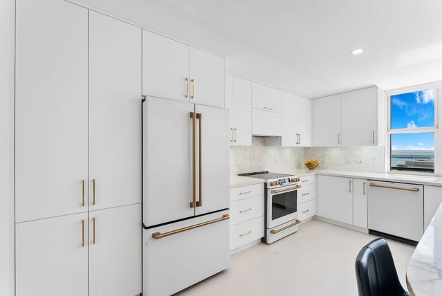 2000 S Ocean Boulevard 17g, Boca Raton, FL 33432