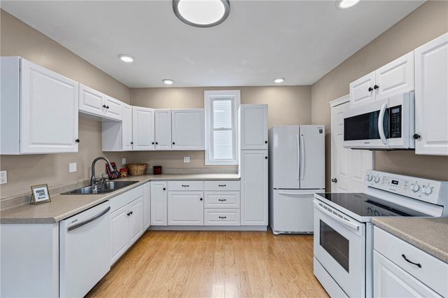 155 Cottage Street, Rochester, NY 14608