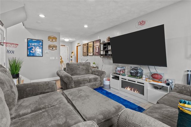 71 Garfield Street, North Providence, RI 02904