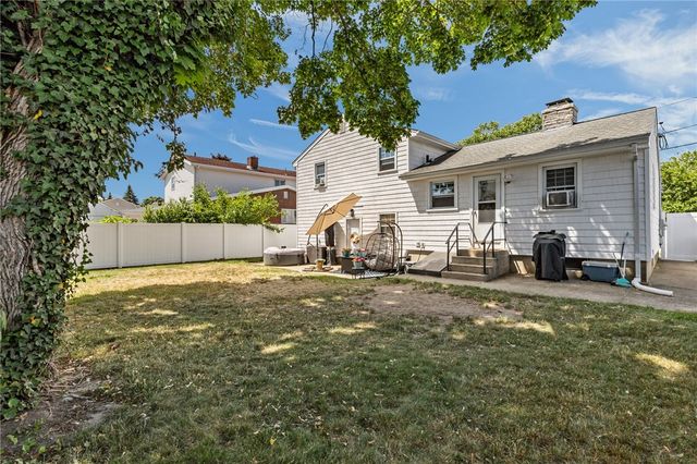 71 Garfield Street, North Providence, RI 02904