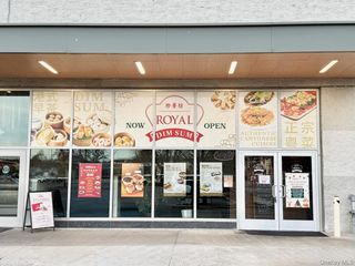 1500 Old Country Road 102B, Westbury, NY 11590