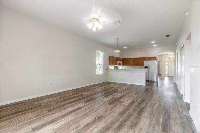 122 SPRING GLEN DRIVE, Debary, FL 32713