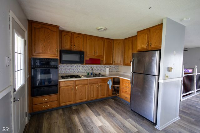 2322 Aspen Court, Anderson, IN 46011