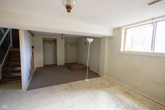 2322 Aspen Court, Anderson, IN 46011