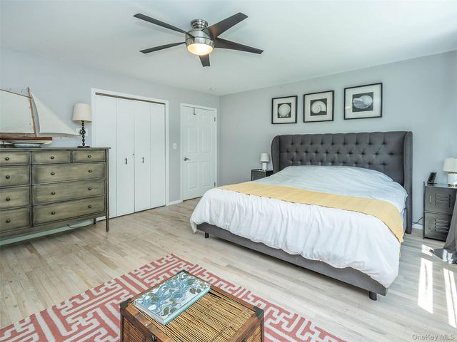 135 Old Meeting House Road, Westhampton Beach, NY 11978
