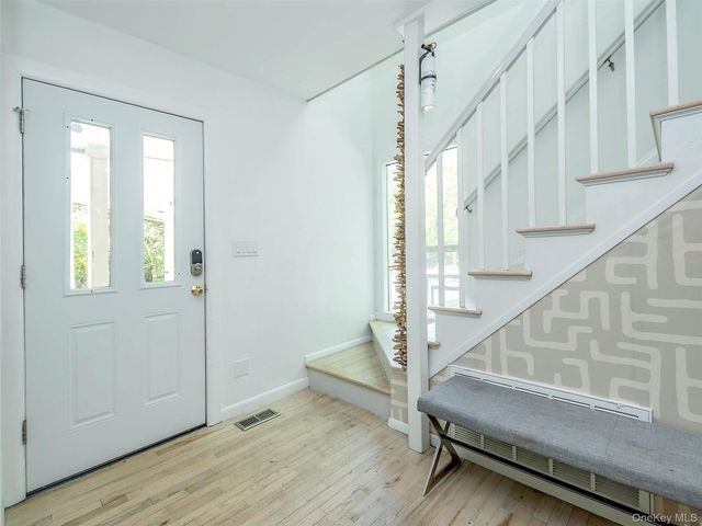 135 Old Meeting House Road, Westhampton Beach, NY 11978