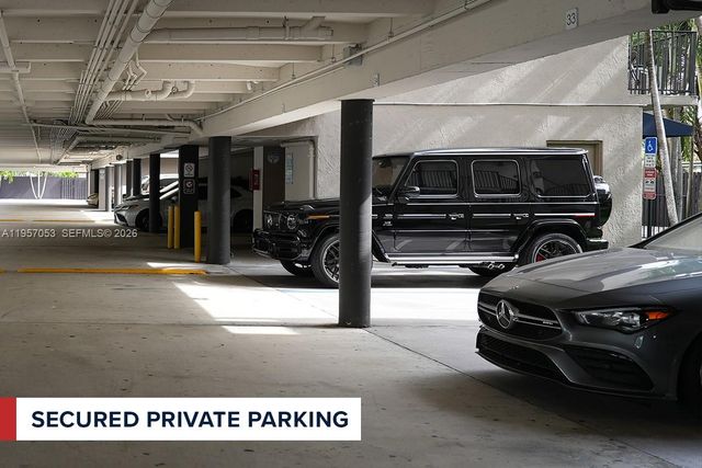 211 NW 72nd Ave 301, Miami, FL 33126