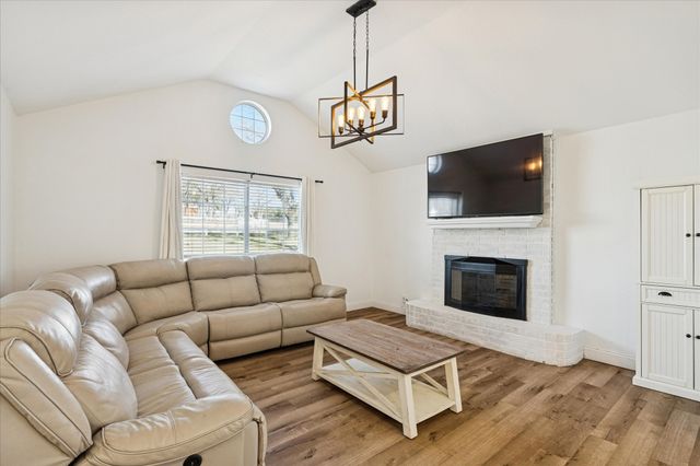 135 County Road 4929, Newark, TX 76071