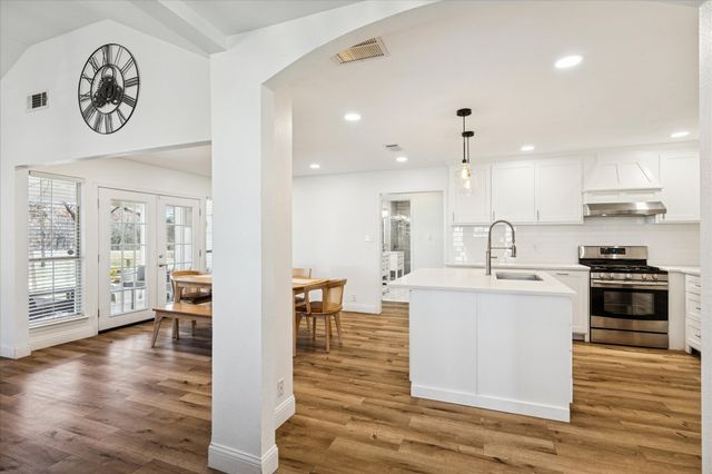 135 County Road 4929, Newark, TX 76071