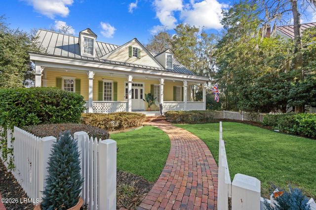 109 Five Oaks Circle, Beaufort, SC 29902