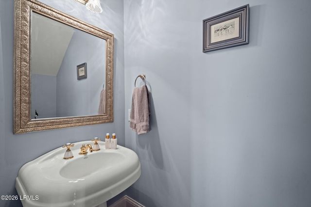 109 Five Oaks Circle, Beaufort, SC 29902