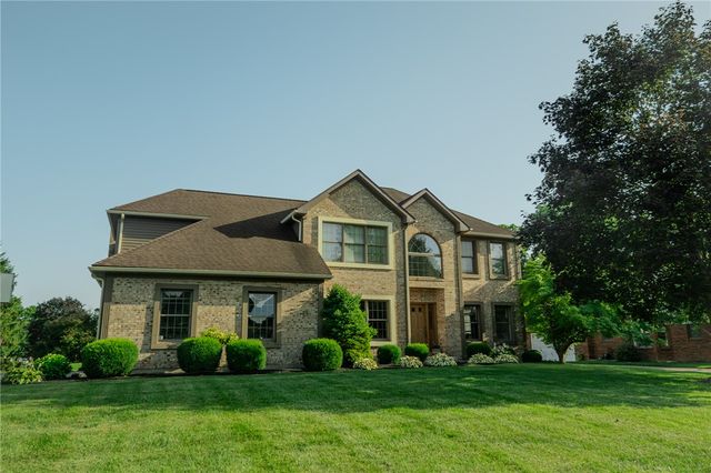 2444 Luray Drive, Troy, OH 45373