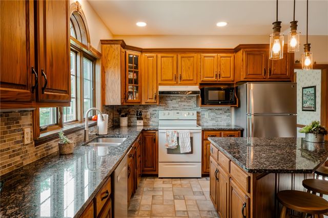 2444 Luray Drive, Troy, OH 45373
