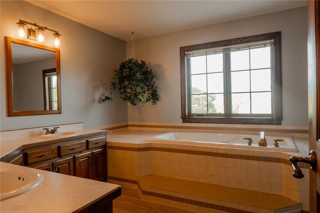 2444 Luray Drive, Troy, OH 45373