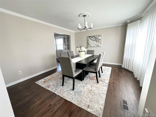 4581 Benjamin Drive, Sterling Heights, MI 48310