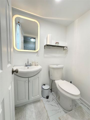 4581 Benjamin Drive, Sterling Heights, MI 48310