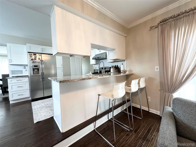 4581 Benjamin Drive, Sterling Heights, MI 48310