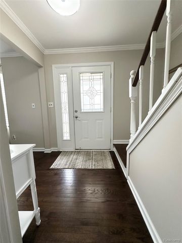 4581 Benjamin Drive, Sterling Heights, MI 48310