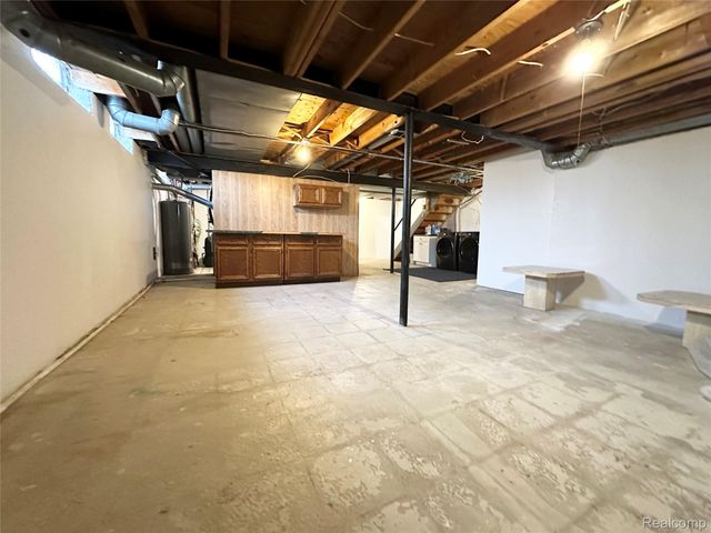 4581 Benjamin Drive, Sterling Heights, MI 48310