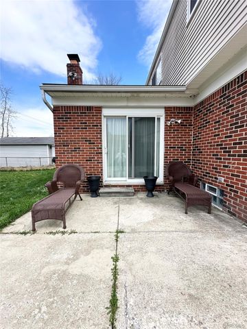 4581 Benjamin Drive, Sterling Heights, MI 48310