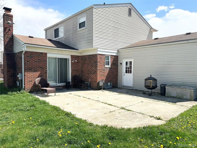 4581 Benjamin Drive, Sterling Heights, MI 48310