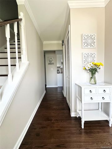 4581 Benjamin Drive, Sterling Heights, MI 48310