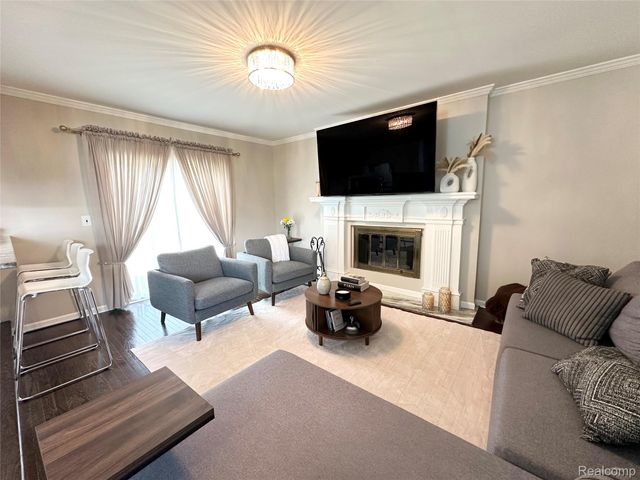 4581 Benjamin Drive, Sterling Heights, MI 48310