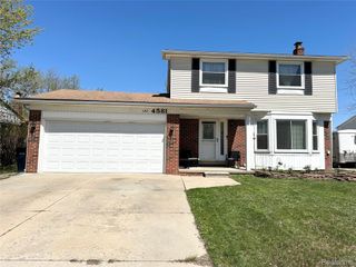 4581 Benjamin Drive, Sterling Heights, MI 48310