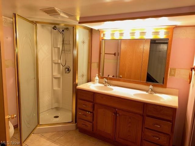 1061 Bell Avenue, Elyria, OH 44035