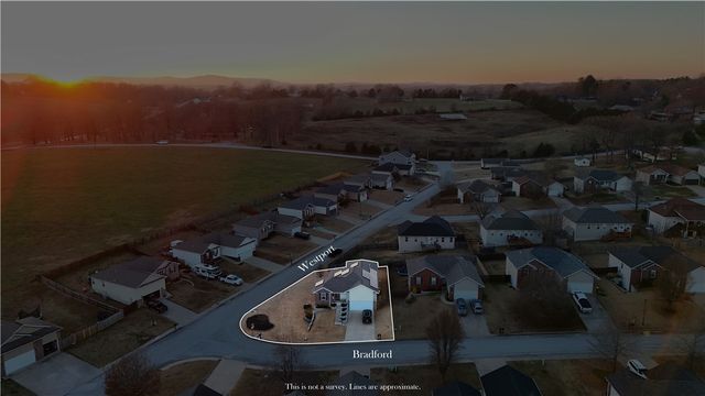 1904 Bradford, Harrison, AR 72601