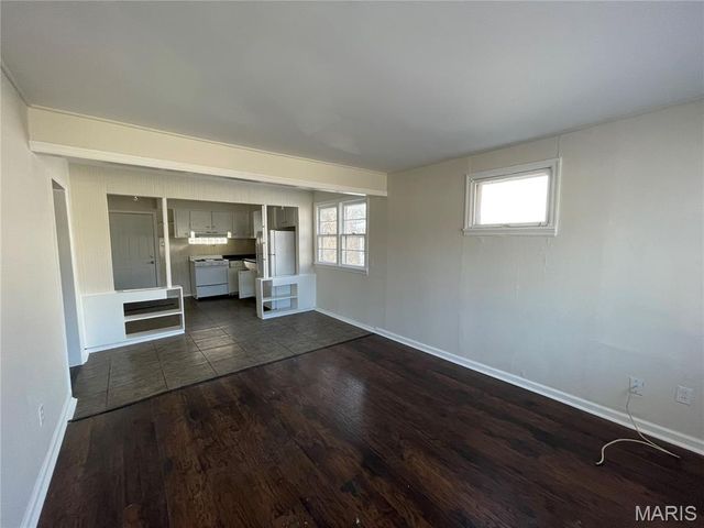 10035 Clairmont Drive, St Louis, MO 63136