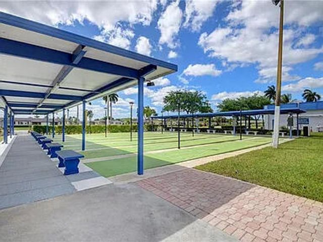 2531 W Barkley Drive W D, West Palm Beach, FL 33415