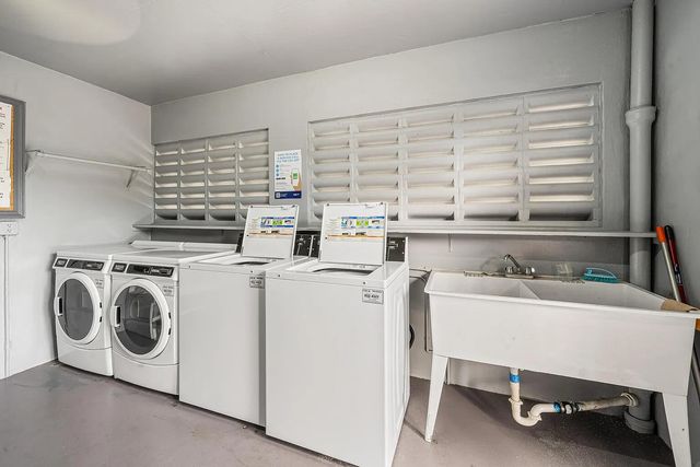 2531 W Barkley Drive W D, West Palm Beach, FL 33415