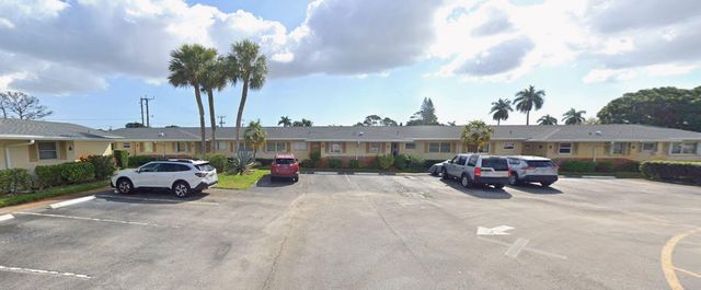 2531 W Barkley Drive W D, West Palm Beach, FL 33415
